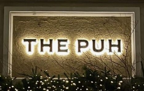THE PUH_вывеска_буквы из нержавеющей стали с контражурной подсветкой